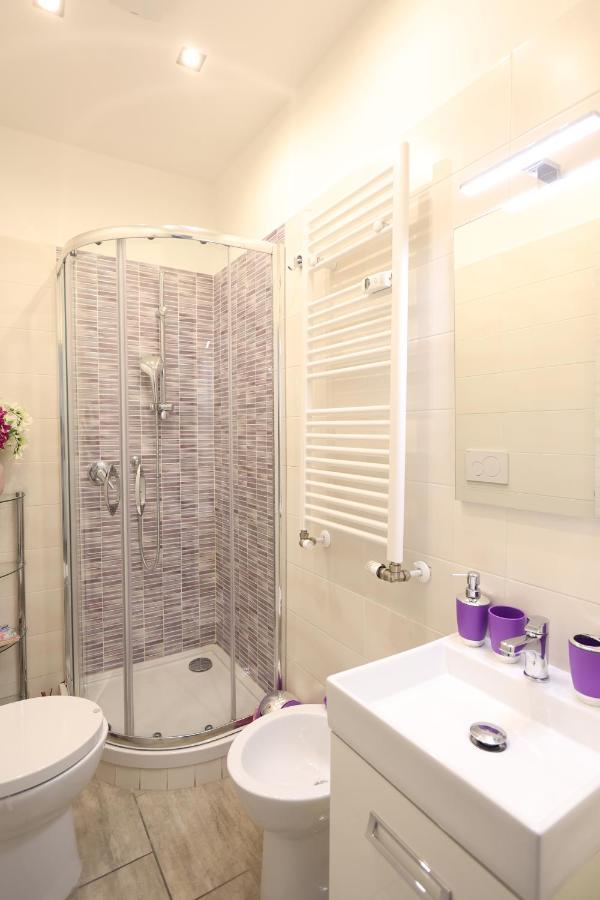 Pietro'S House Apartment Rome Bagian luar foto
