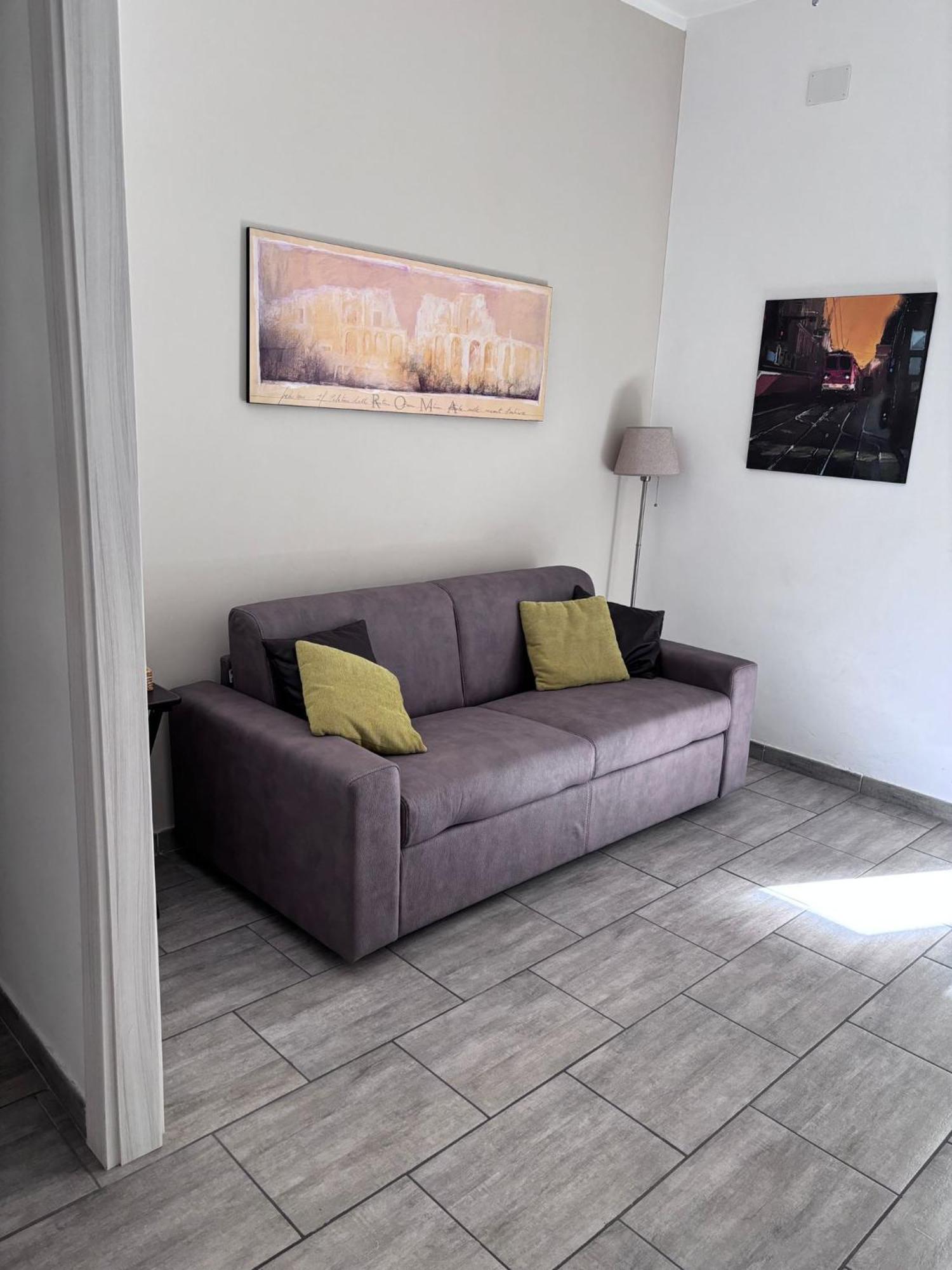 Pietro'S House Apartment Rome Bagian luar foto